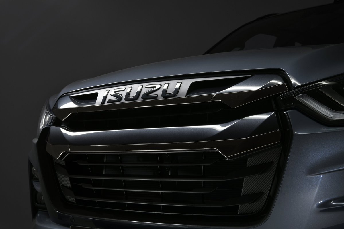 IsuzuUKPR's tweet photo. Press release: Isuzu UK launches limited D-Max V-Cross STEEL Edition ๐ป
https://t.co/bv1PuUuiy5
#Isuzu #DMax #DrivenToDo #STEELEdition #STEEL #CVShow #CommercialVehicleShow #CVShow24 https://t.co/v6qtp68ogv