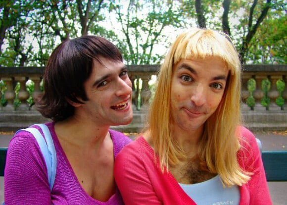 tournecoeur's tweet photo. La ressemblance entre Anaïs et Justine : #SecretStory https://t.co/BaBeEQwGtT