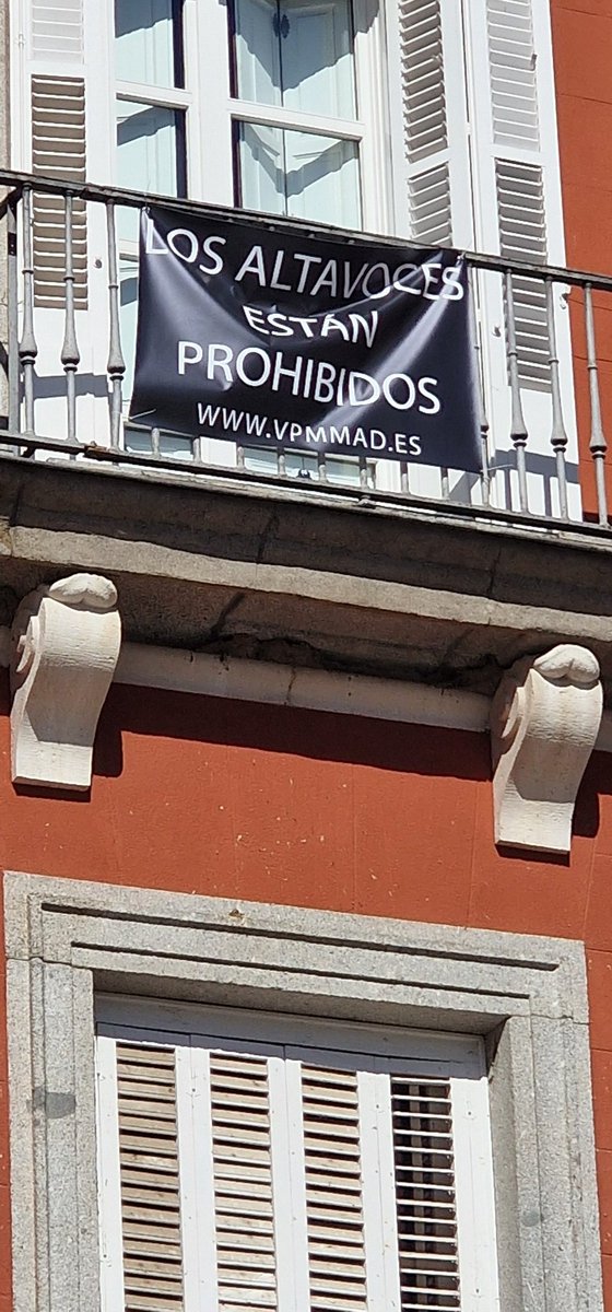 MPilarcuca's tweet photo. En el día Internacional de concienciación sobre el ruido, pedimos al alcalde @AlmeidaPP_
✅️ una Plaza Mayor de #Madrid sin megafonía
✅️ una Mesa de Coordinación con todos los agentes afectados por los usos de la #PlazaMayor
#cuidemosnuestropatrimonio
#derechoaldescanso https://t.co/RPUb85WKsX