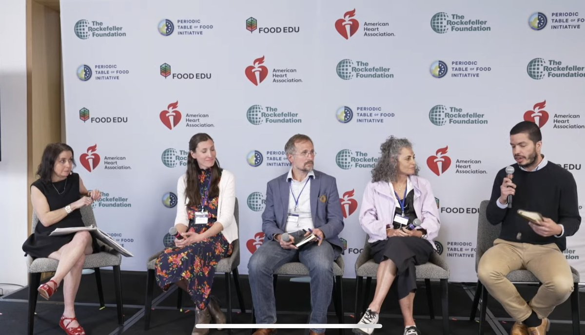 foodtank's tweet photo. “Planetary health is an opportunity to talk common languages…at a planetary scale.” -Carlos Faerron Guzmán, Planetary Health Alliance
#FoodPeriodicTable
Tune in live: https://t.co/cpQ5b0VKCN https://t.co/vu2pAZjJ70