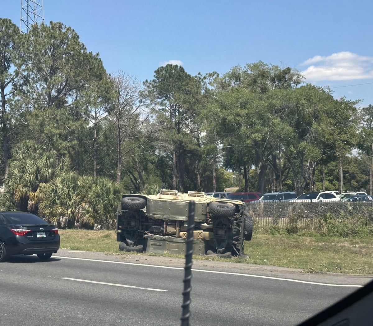 *** CRASH *** EB I-4 at Lake Mary Blvd - right shoulder - overturned military convoy hummer - delays building as first responders arrive #wednesday #crash #military #seminole #lakemary