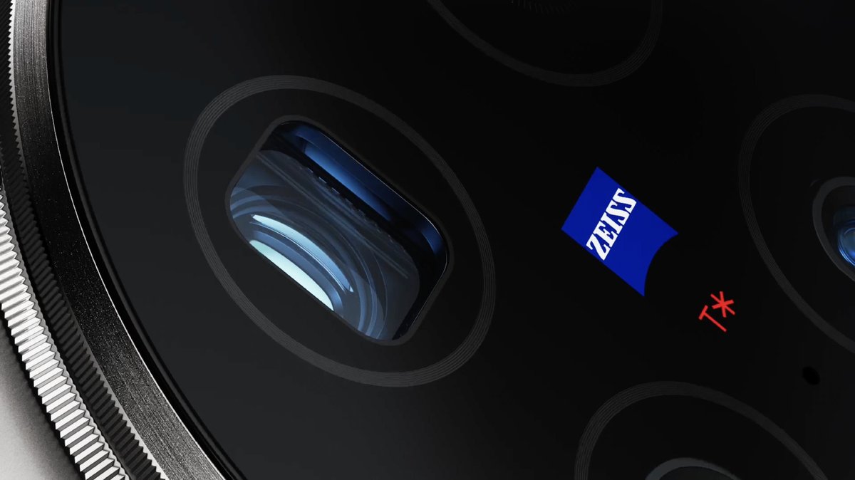 fabrizio_degni's tweet photo. We awaited for so long the #vivoX100ultra but it seems now we are all aware of the reasons:it will be something impressive,as usual #vivo does foe camera performances.I believe it's the new era where the #AI,the #GenAI and #LLM with #BlueLM in our case will play a crucial role. https://t.co/v569lbHmoT