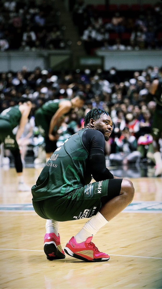 patrickkalonji_'s tweet photo. 2023-24 gracias 👏🏾
.
.
#神戸ストークス　#カロンジ磯山パトリック https://t.co/L4Q6kmo6Pq