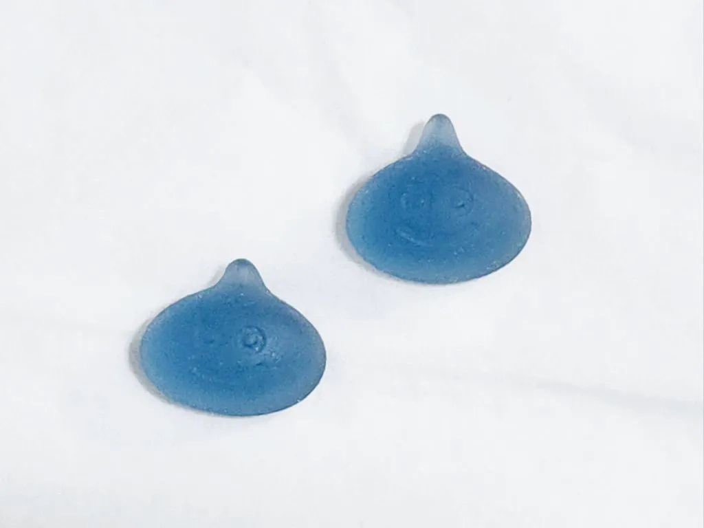 tedaiyanb's tweet photo. DRAGON QUEST💧
スライムのグミ💧ソーダ味💧
スライムのグミがあらわれた💧
メタルスライムが出たらラッキー💧
あらわれませんでしたー💧
メタルスライムは、コーラ味です💧 … ✨✨😮
#ドラゴンクエスト #スライムのグミ #Dragon_Quest https://t.co/hlVPevBYkX