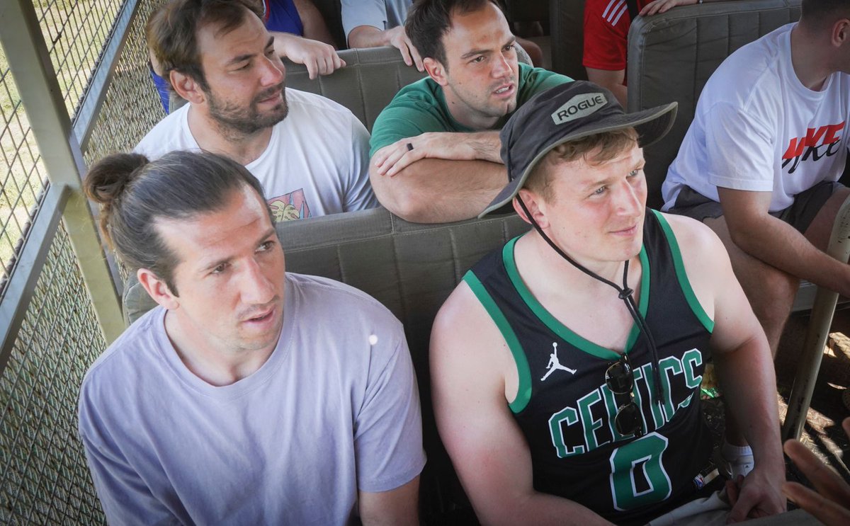 The boys enjoying some down time today in South Africa as we build for another big game this weekend on the road to the knock outs🦒

#TogetherAsOne #BackInBlack