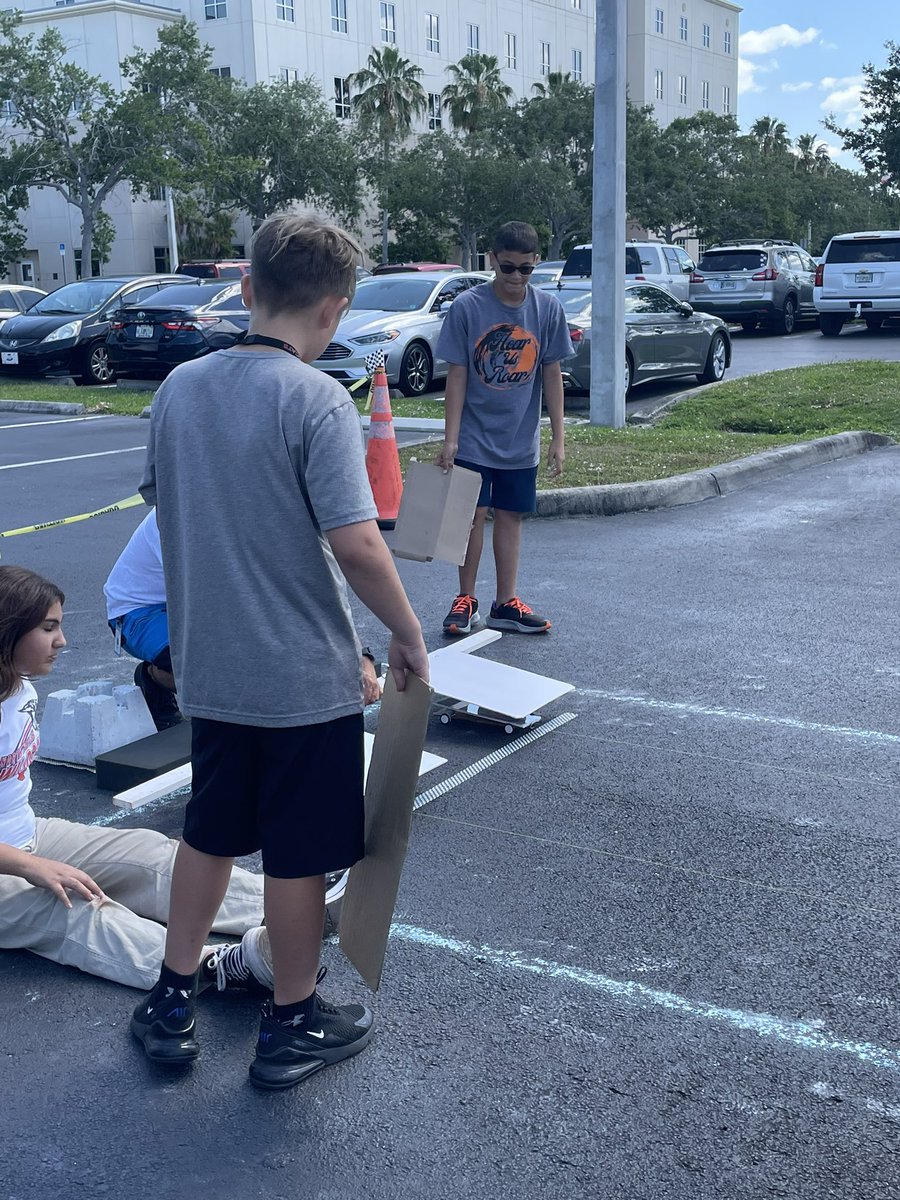 ScienceWithMoss's tweet photo. What a great job these @ROARMMS solar car racers did!! We are so proud of you!! #ccpssteam @CollierScience @collierschools https://t.co/aKFx1YvNgt