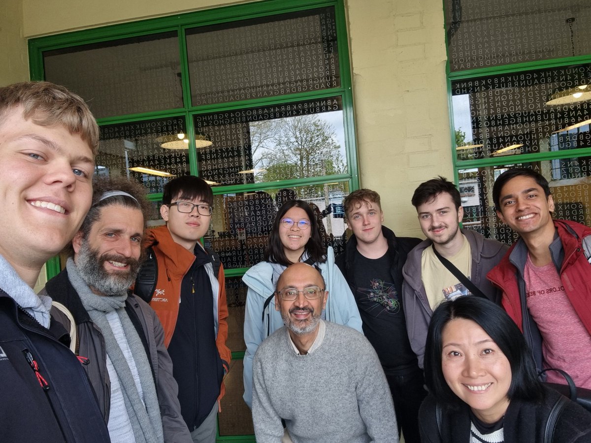 The Fitz Computer Scientists kicked off the new term with an inspirational visit to Bletchley Park...thanks to Professor Andreas Vlachos (@vlachos_nlp), Professor of Natural Language Processing and Machine Learning & Dinesh Dhamija Fellow for the photo.