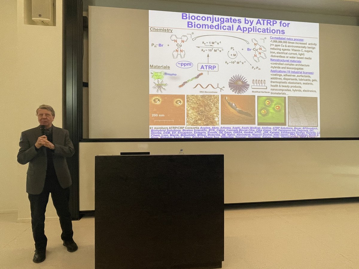 It was a great pleasure to welcome @MatyPolymerLab for the day, during which he gave an inspiring talk on bioconjugates by ATRP for biomedical applications, followed by one-on-one discussions with students about their own research. Many thanks Kris for visiting us!