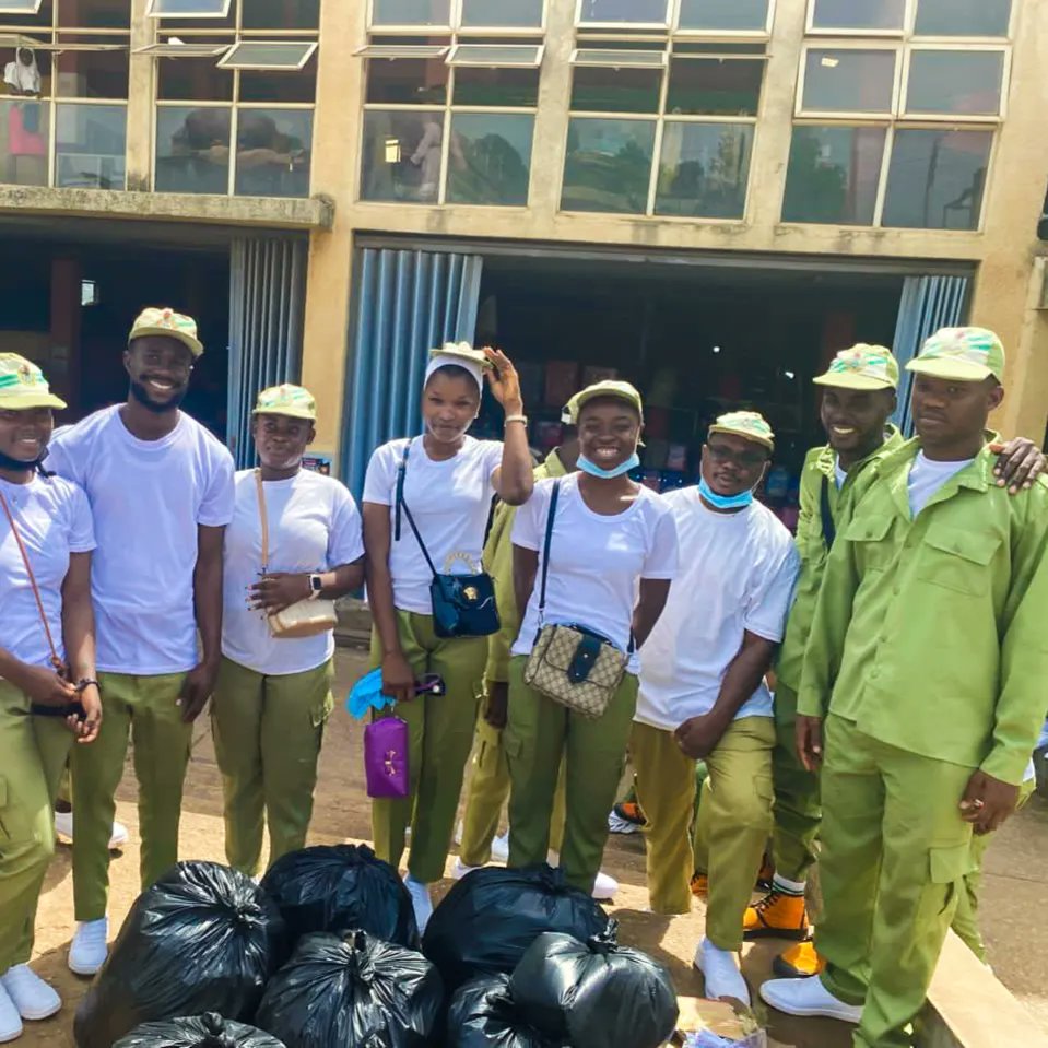 SDGsNyscAbkS's tweet photo. 🌟 Another successful Clean-up drive in the books! 🧹 Let's continue working together to keep our environment clean and green. Together, we're making a positive impact in our community! 🌿💪 #CleanUpSuccess #CommunityService #EnvironmentalStewardship 🙌 https://t.co/bMBo4QzGws
