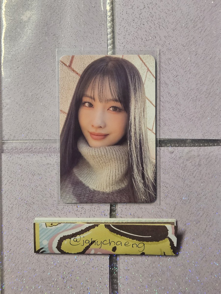 jahychaeng's tweet photo. wts lfb twice momo ready to be album pc ph

Momo RTB 
— ₱ 125 + pf lsf
— x sensi, scratch/album mark
— mine to claim https://t.co/cSo0i8qjr4