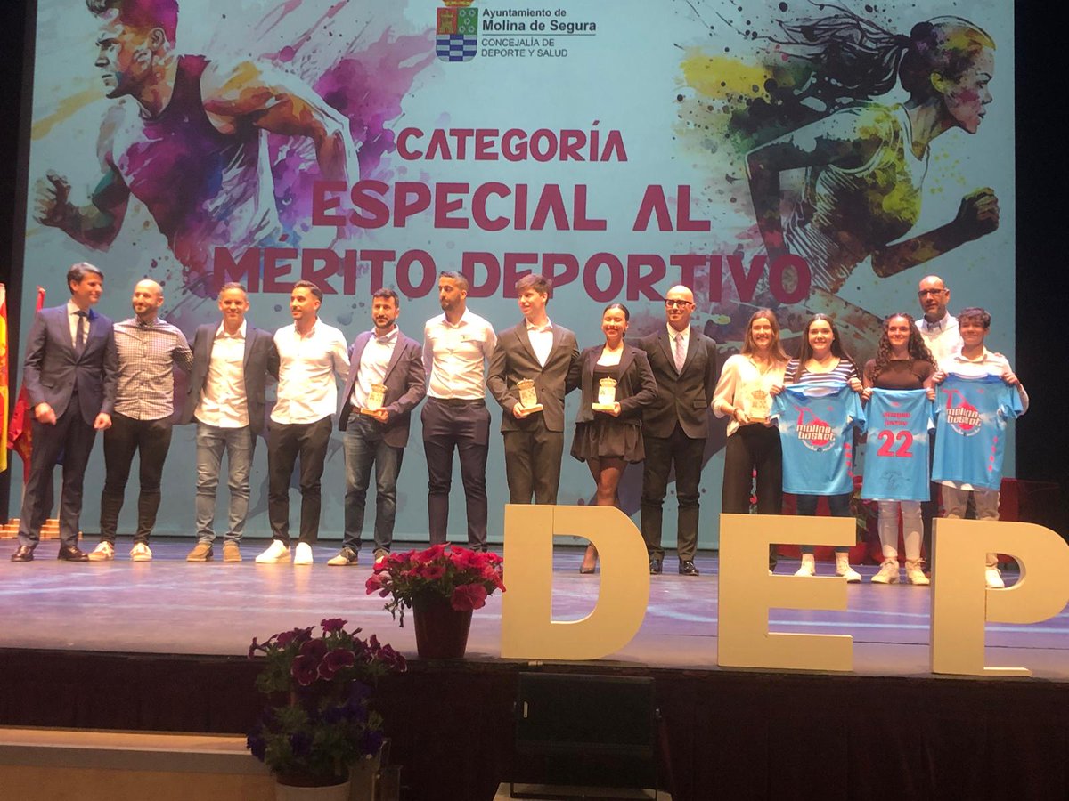 molinabasket's tweet photo. El pasado jueves se llevó a cabo la XXV Gala al Mérito Deportivo de Molina de Segura en la que nuestro club obtuvo los siguientes reconocimientos:

- Premio mérito deportivo: Acción Solidaria Mucho a Mucho
- Mención deporte adaptado: Soltec One Team Molina Basket-ASTRADE https://t.co/vJBUu5PKjz