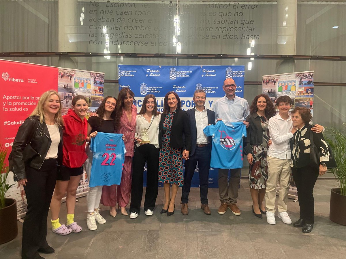 molinabasket's tweet photo. El pasado jueves se llevó a cabo la XXV Gala al Mérito Deportivo de Molina de Segura en la que nuestro club obtuvo los siguientes reconocimientos:

- Premio mérito deportivo: Acción Solidaria Mucho a Mucho
- Mención deporte adaptado: Soltec One Team Molina Basket-ASTRADE https://t.co/vJBUu5PKjz