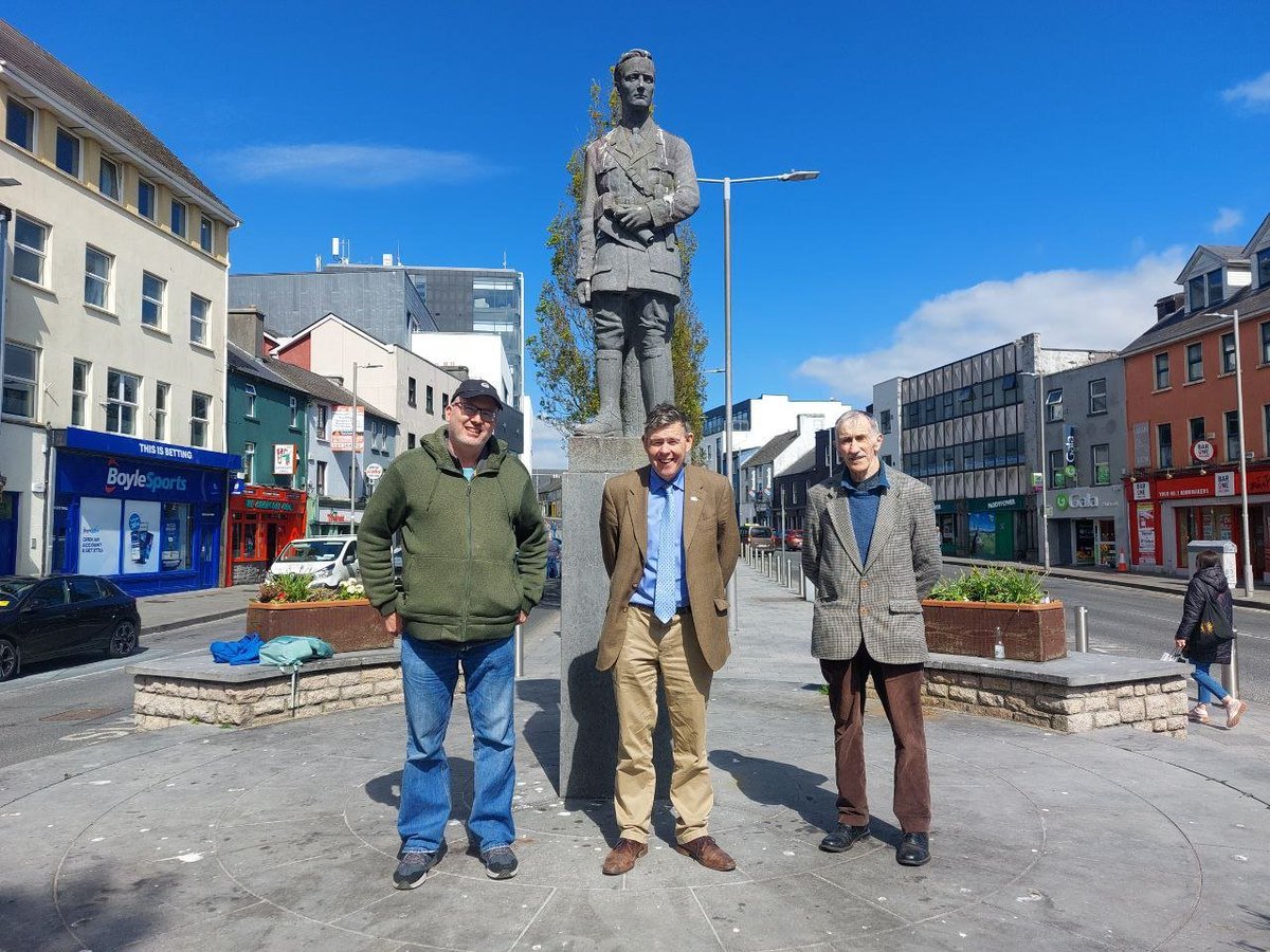 The Western Division of the IRA, active in the West of Ireland during the 1916 Easter Rising, was commanded by Liam Mellows. He led roughly 700 Volunteers in attacks on RIC stations at Oranmore and Clarinbridge in Co Galway.

National Party leader James Reynolds and members of