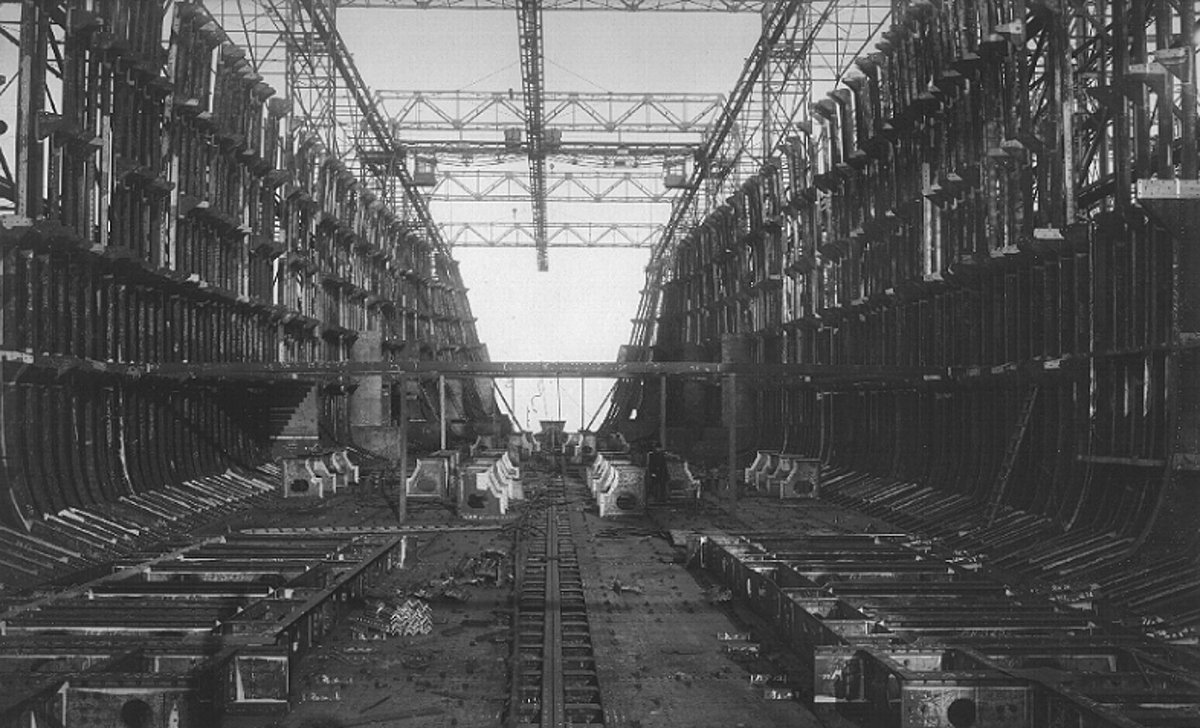 Building silp, Tecklenborg shipyard, Bremerhaven, Germany, 24 Apr 1913
