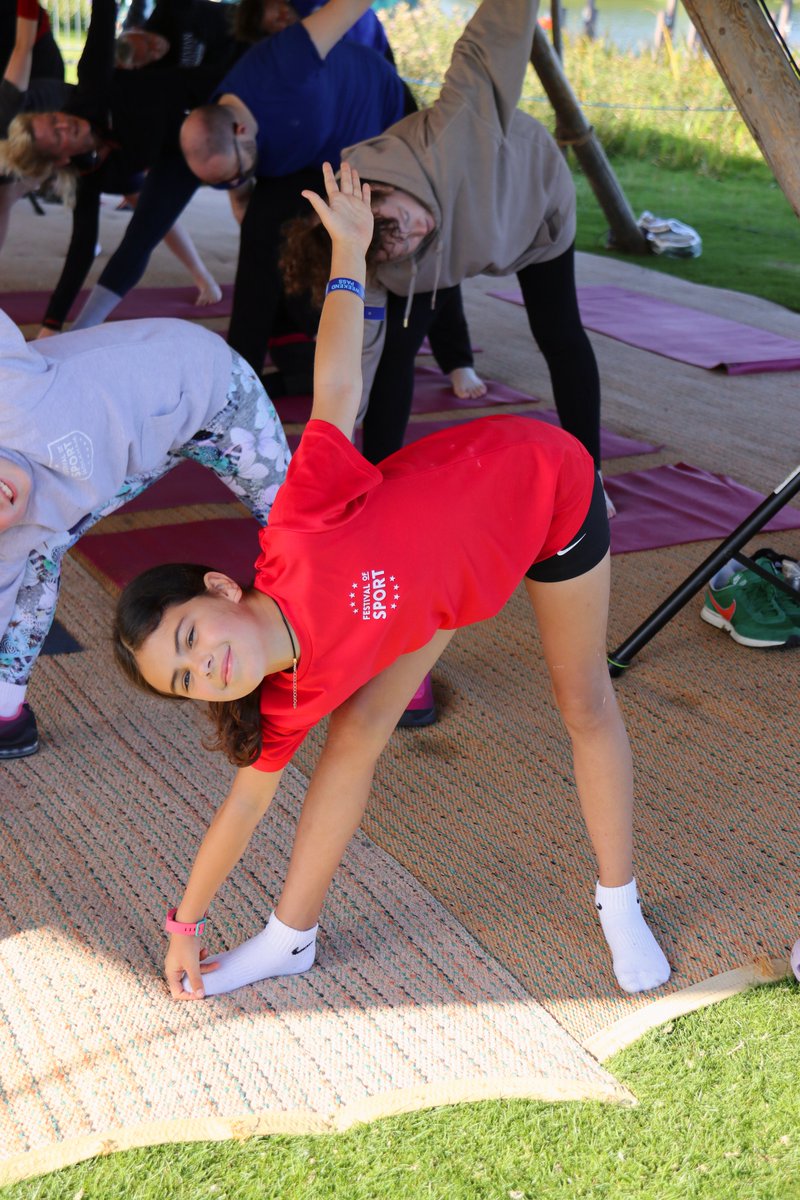 Aaaannndd stretch! Our yoga sessions are always a hit with the adults and kids at the festival 🧘‍♀️🧘