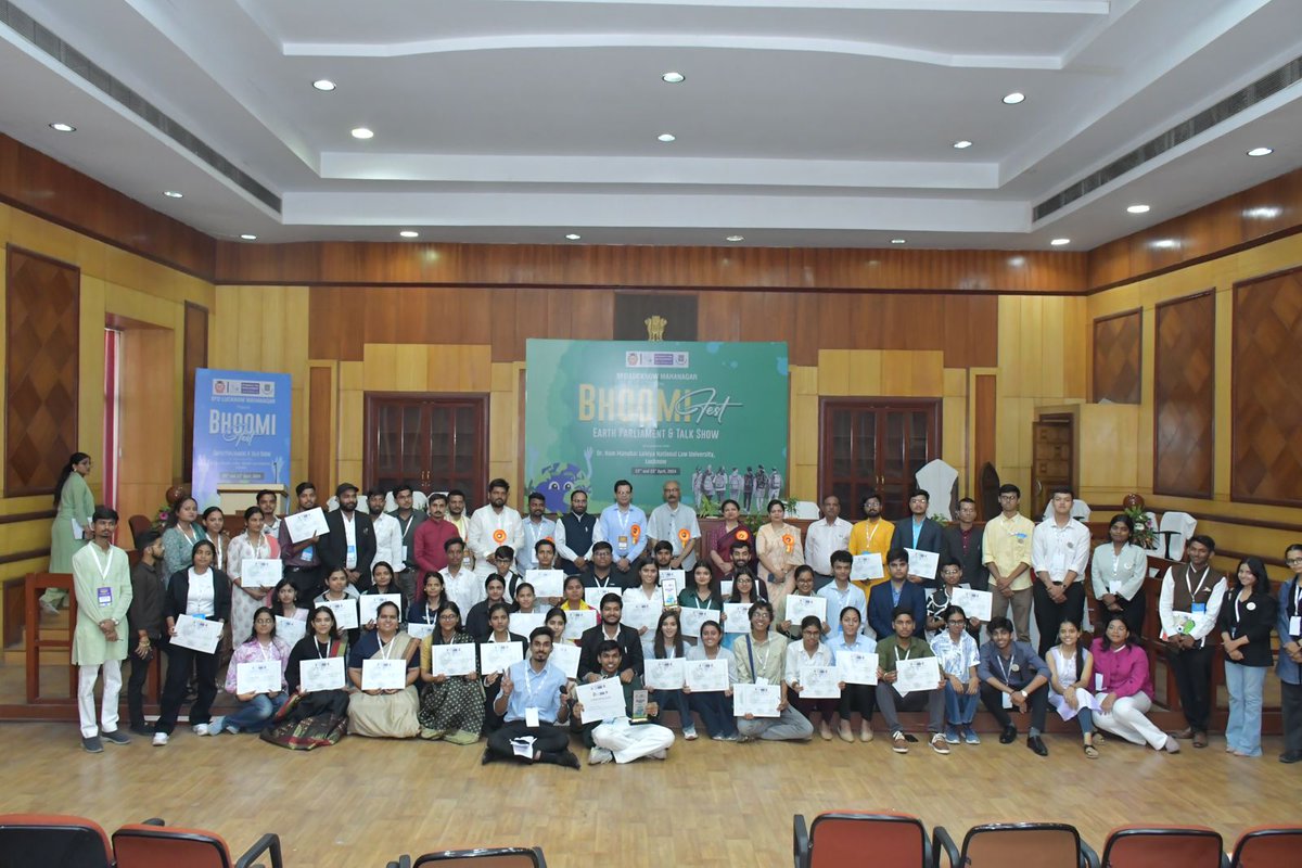 SFDIndiaOrg's tweet photo. Bhoomi fest 2024: Earth Parliament and talk show On the occasion of earth Day by SFD Lucknow Mahanagar at Dr. Ram Manohar Lohiya National Law University. https://t.co/57lV2rCLnt