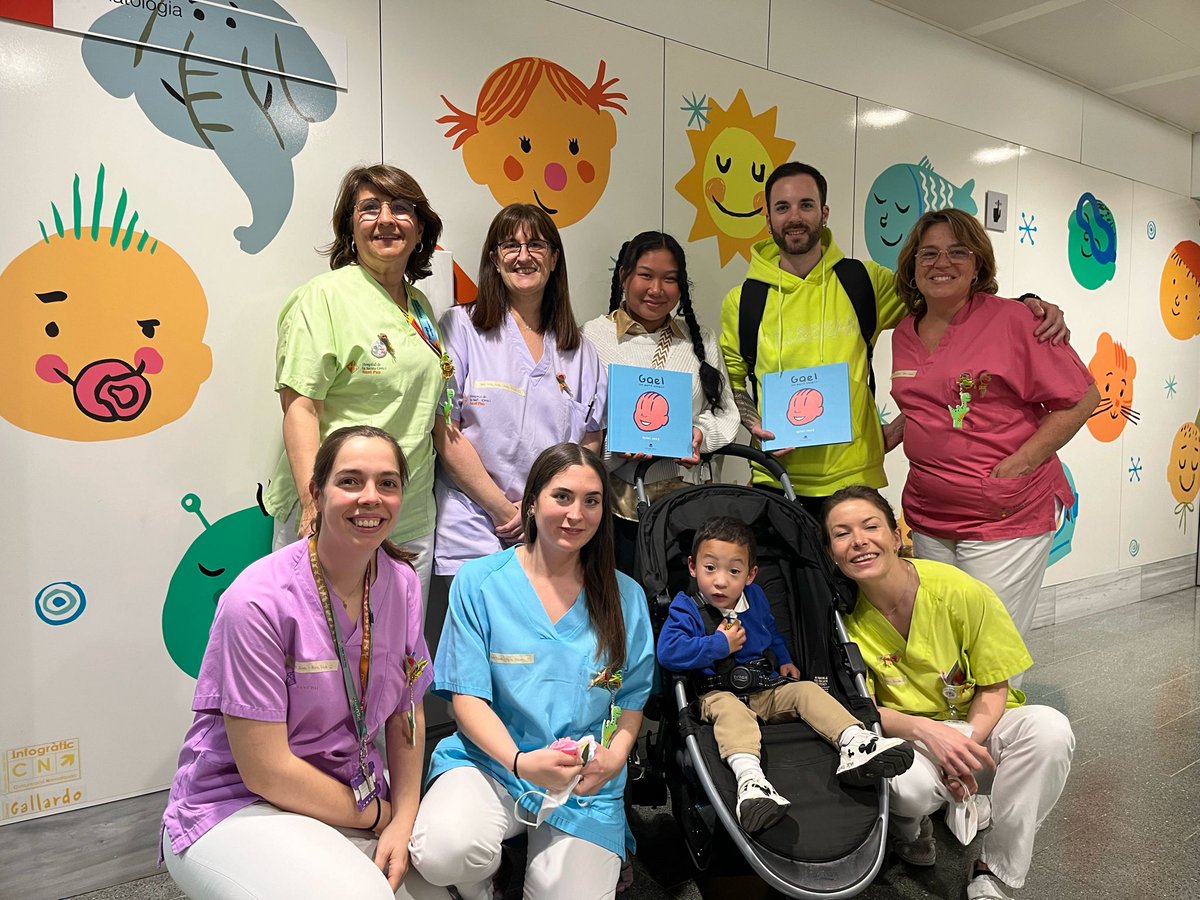 HospitalSantPau's tweet photo. Una inspiradora història de coratge i esperança. L'Oriol Jové comparteix el viatge emocionant del seu fill Gael a través de l'UCI de Nounats de #SantPau amb "Gael: Un petit valent". Un regal de #SantJordi que porta llum als cors dels altres pares que passen per desafiaments similars. 💖 #SantJordi #Inspiració
