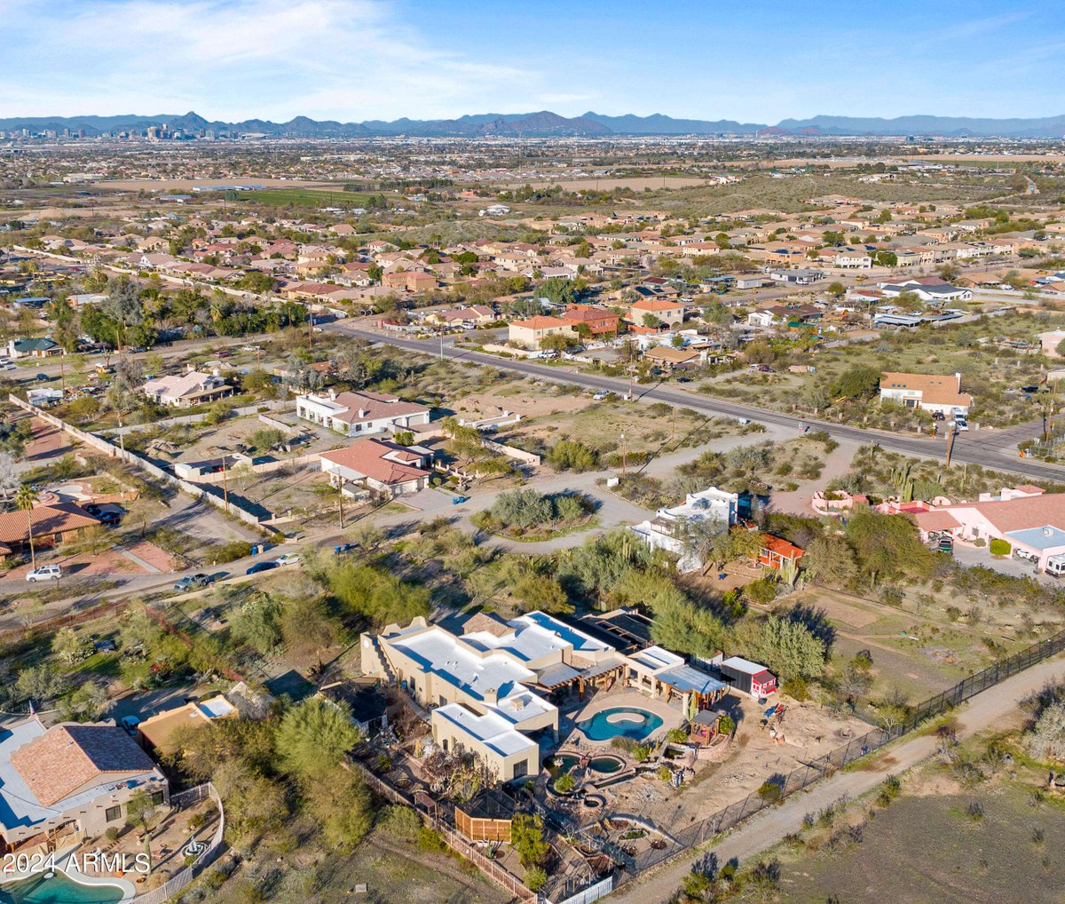 RonAzRealtor's tweet image. New Listing Price: $947,500
2733 W PEARCE Road, Laveen, AZ 85339 is a fantastic property with 4 bedrooms and 3.0 bathrooms.
See more here: ronwashington.lofty.me/d8qyizwv