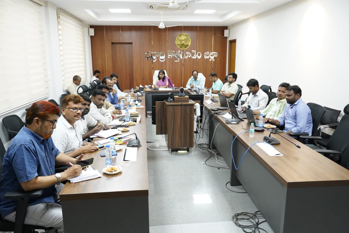 DEO_Bhadradri's tweet photo. The District Collector participated in the video conference held with the Collectors of all the districts organized by Vikas Raj IAS, CEO, Telangana, along with other senior officials, on the issues of scrutiny of nominations, (1/2) https://t.co/Ta1SQO5Wvg