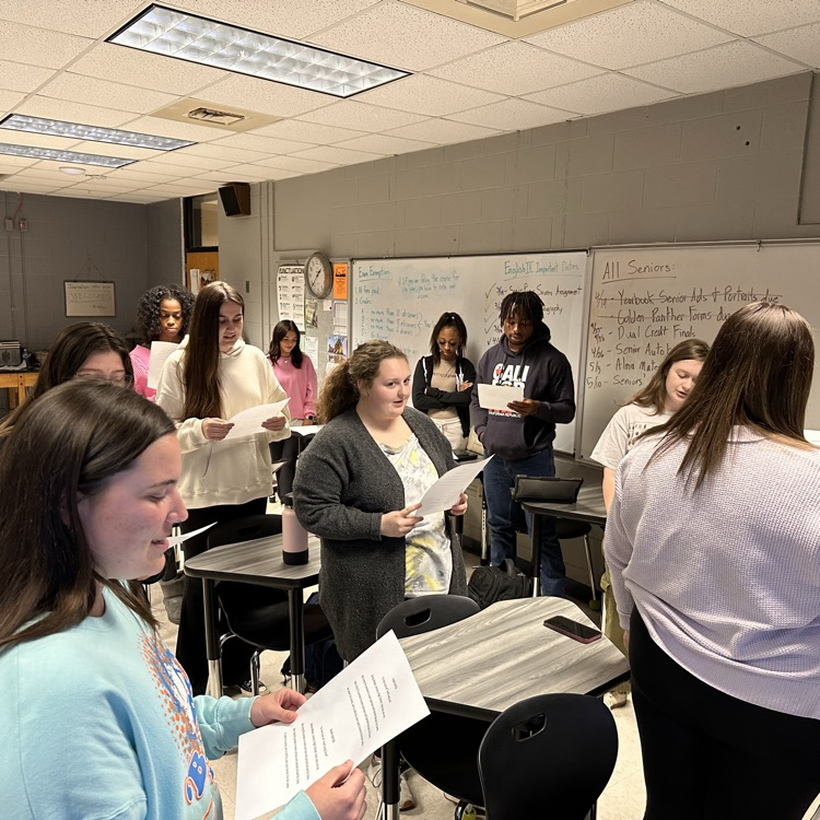 AmoryHighSchool's tweet photo. "Capturing a moment as our seniors rehearse the Alma Mater for graduation 🎓🎶 Can't wait to see them shine on the big day! #Classof2024 #GraduationPrep #AlmaMater" https://t.co/q9CrtGGNiN