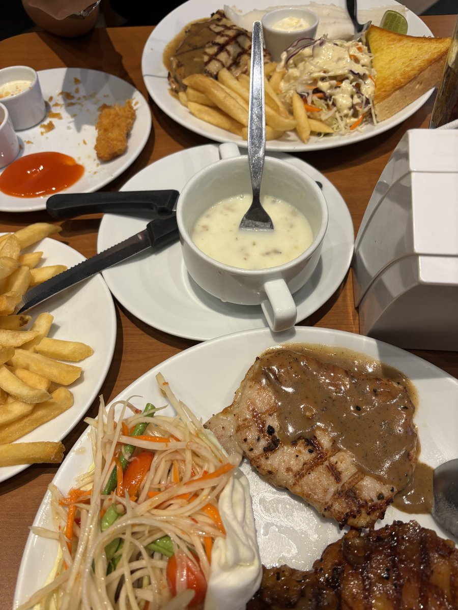 Promrak00's tweet photo. แส่บๆ https://t.co/SDOO54H12C