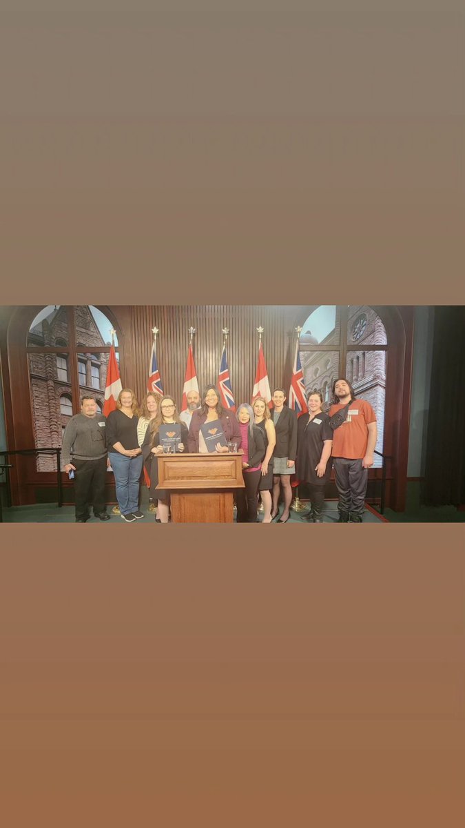 Bernie@POD_TO (@brilloraza) on Twitter photo 