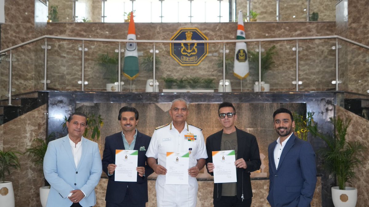 Producers #RiteshSidhwani & #FarhanAkhtar's Excel Entertainment, in collab with Sunshine Digimedia, have unveiled their latest project: #OperationTrident about the daring attack by the #IndianNavy during the #1971IndoPakWar 

@indiannavy
@ritesh_sid
@FarOutAkhtar
@J10Kassim