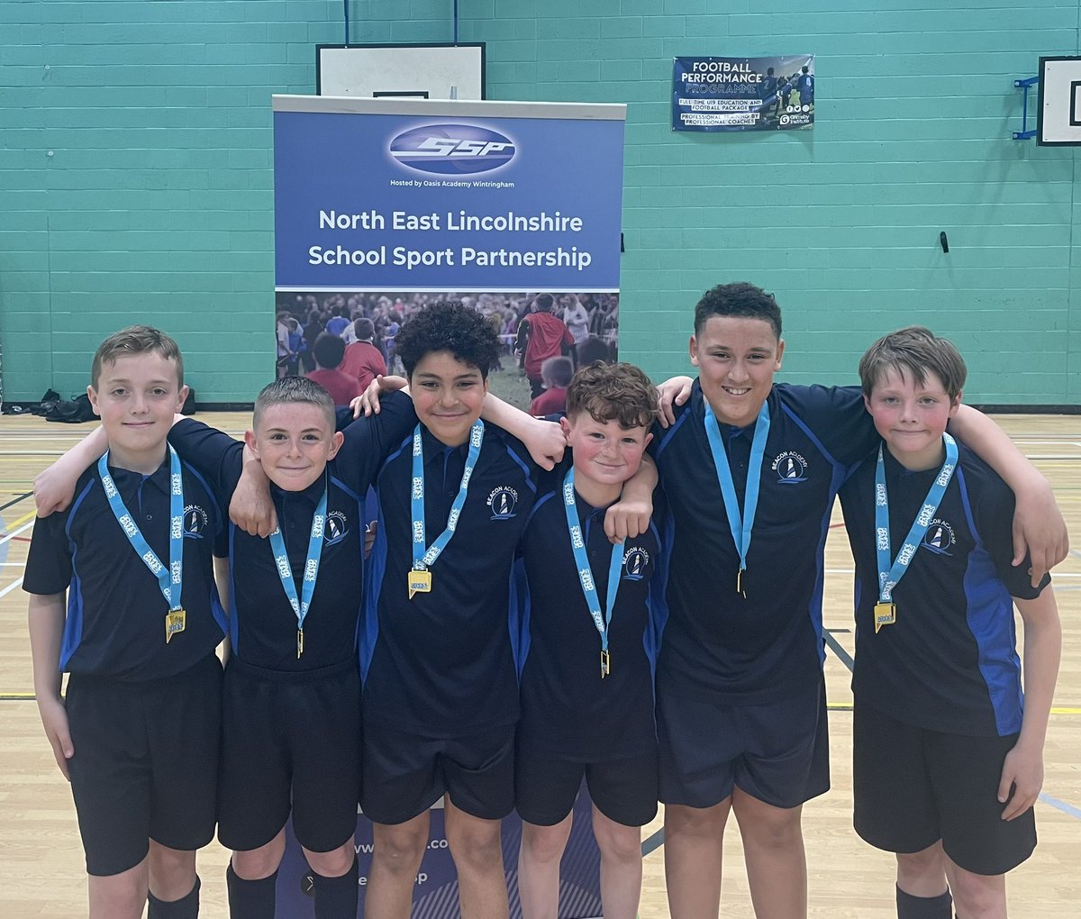 A huge congratulations to our Year 7 boys Basketball team for winning the Grimsby & District CVL hosted by @NELINCSSSP. We’re immensely proud of their achievement but more importantly, their behaviour and conduct on the night. Well done lads!