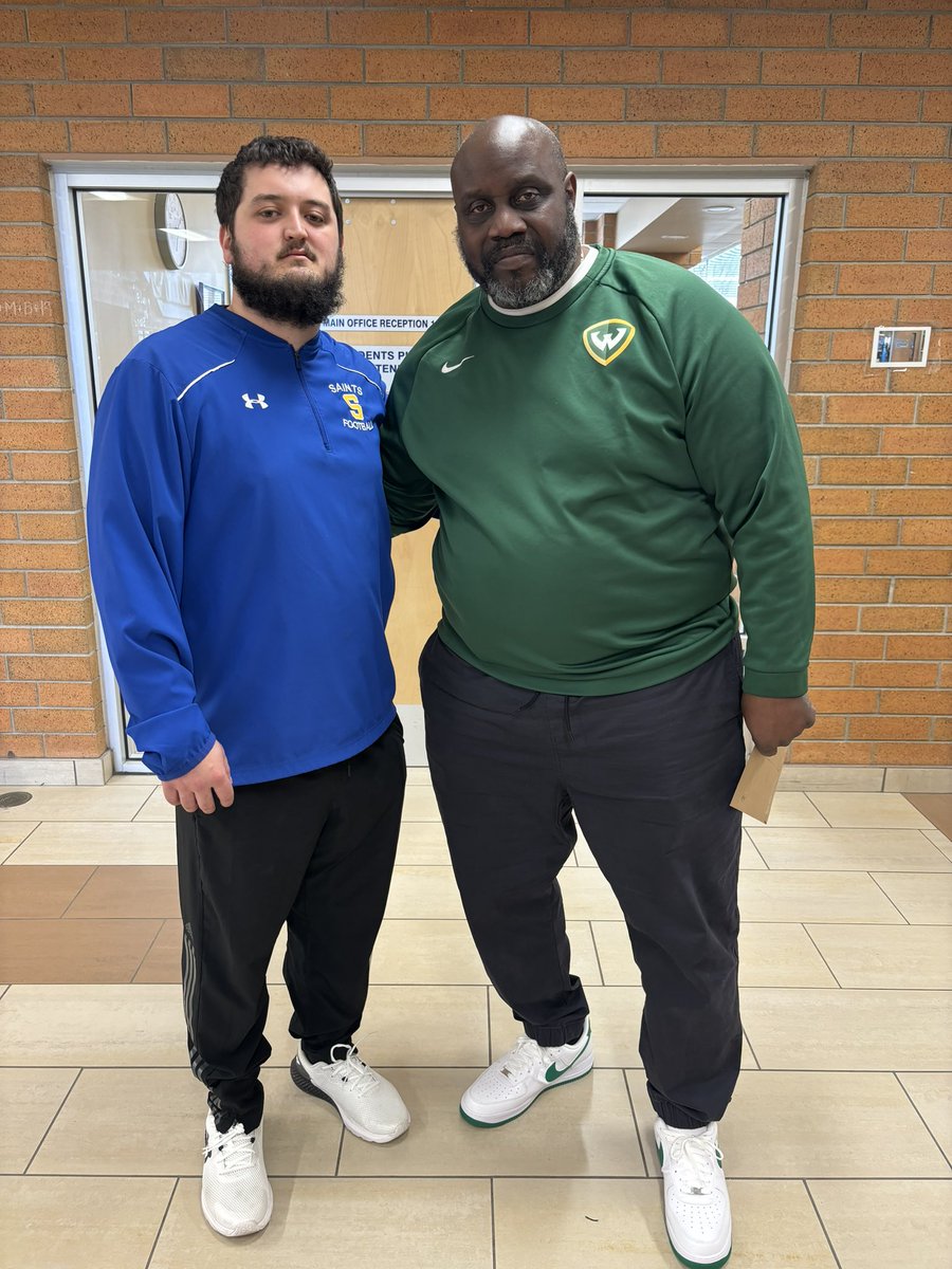 Big thanks to Wayne State Football DC @CoachTomSims for coming over the border to 🇨🇦 last month to check out our program and chat with some of our players. Looking forward to continuing this relationship and opening up opportunities for our athletes!