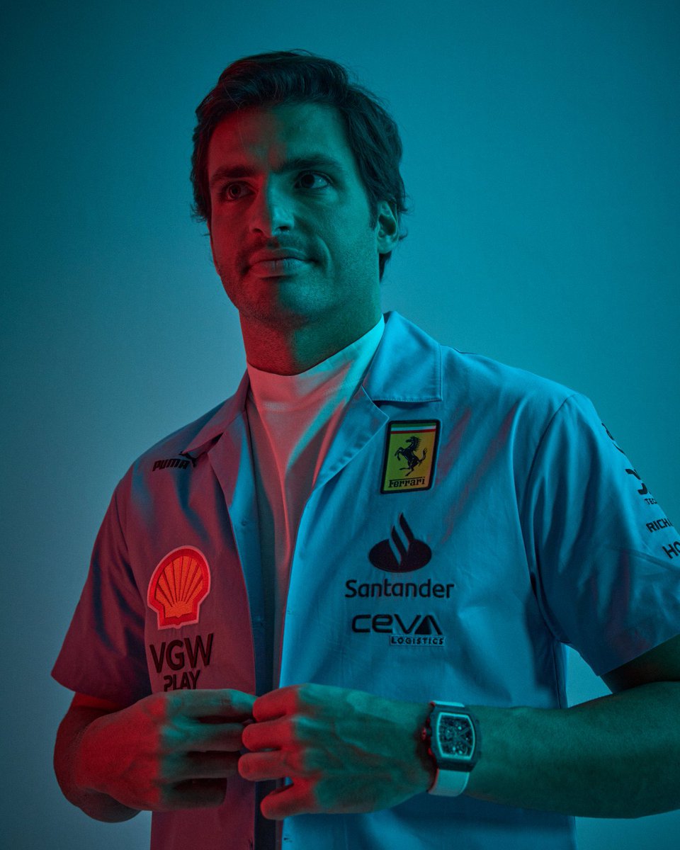 MUY RETRO Los Pilotos de Scuderia Ferrari vestirán de azul en el Gran Premio de Miami.