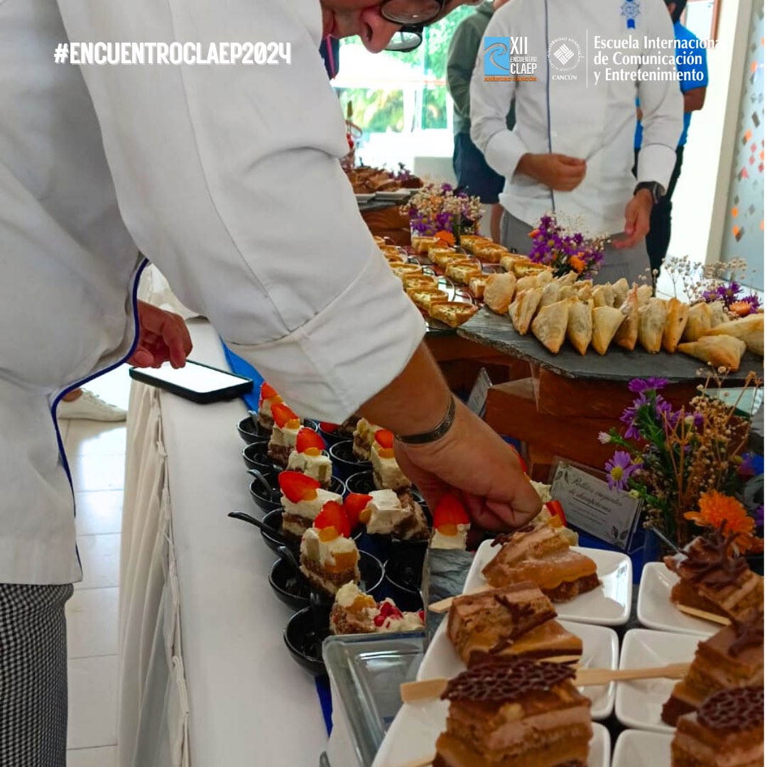 eiceuac's tweet photo. Los alumnos de la Escuela Internacional de Gastronomía nos deleitan con sus exquisitos postres!🤤🍰

¡Muchísimas gracias por compartir con nosotros!🦁🧡

#EncuentroCLAEP2024 https://t.co/JPMQkjcrvm