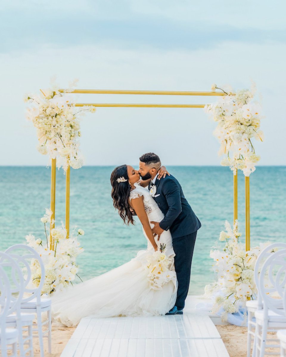 Luxe Destination Weddings tweet media