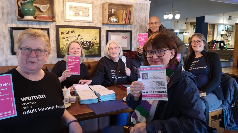 Cjlx21's tweet photo. #Wolverham 
Vote for Sally James! 
Your #PoW candidate 💚🤍💜 https://t.co/nFrdJTAiM1