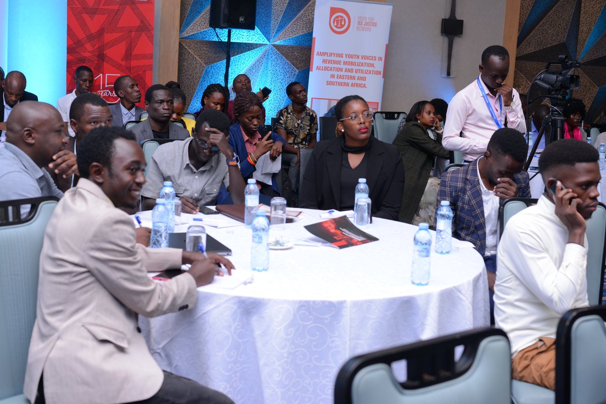 BarackWilex's tweet photo. Today we gathered at Four points by Sheraton under @MoICT_Ug in the #IPConferenceUG. Alot was discussed on how to be innovative & Creative. As a young innovator, what you are doing now will it put you to advantage tomorrow ? @mfaiuganda @usmissionuganda. Together for change #KTA https://t.co/pBRAaYZElm