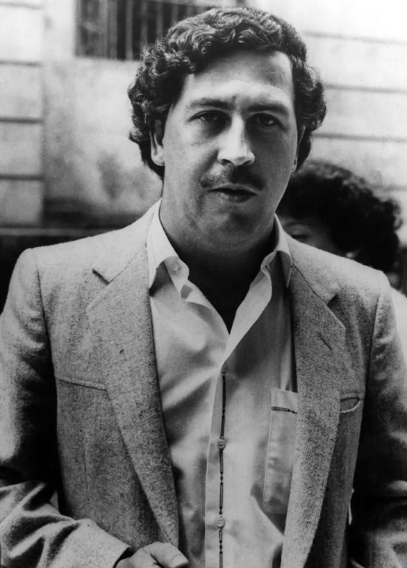 Pablo Emilio Escobar   

Pablo was a Colombian drug lord, narcoterrorist, and politician, who was the founder and sole leader of the Medellín Cartel.
  
Thread;