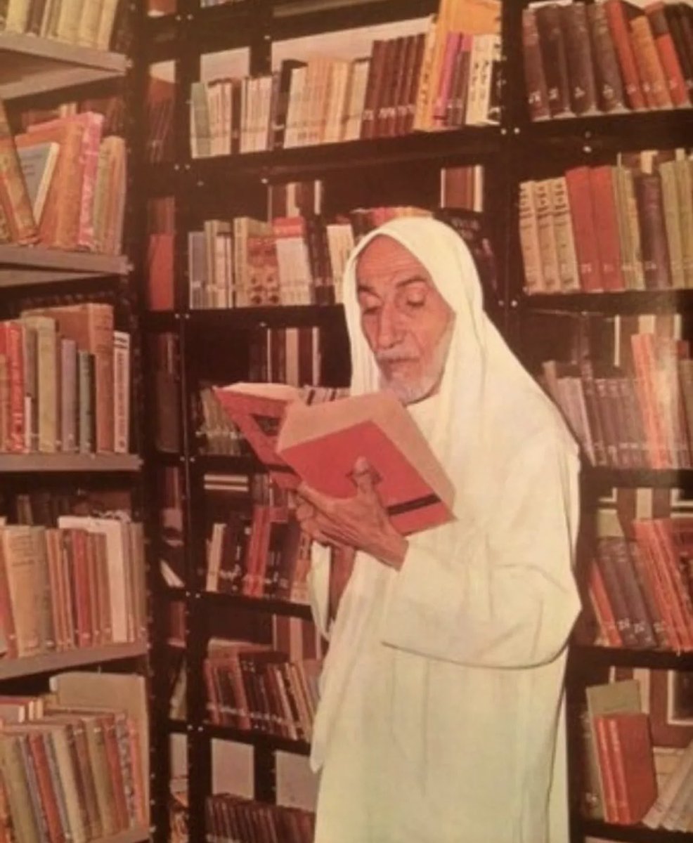 alterkait_page's tweet photo. ((شخصيات من العائلة))

محمد بن محمد صالح التركيت - رحمه الله

إمام وخطيب، وأول أمين مكتبة في الكويت بعد ضم المكتبات إلى دائرة المعارف عند إنشاءها في ثلاثينيات القرن الماضي. https://t.co/4GCBaHTHDY