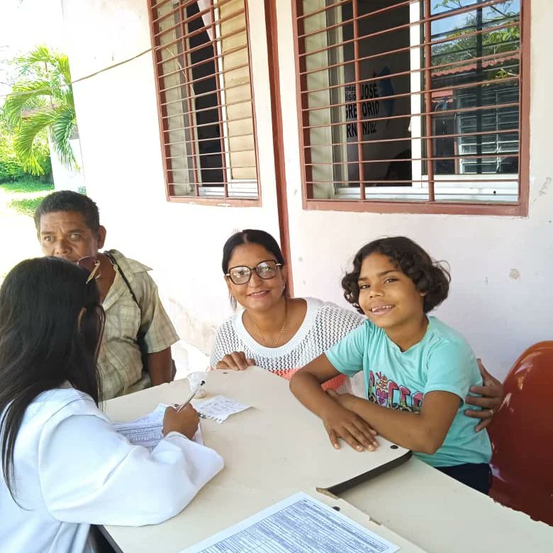 MOSUPDIS22's tweet photo. Seguimos avanzando como un gran equipo @Conapdis MJGH, Diresipcd y el @MOSUPDIS22 realizando las Jornadas 3C en el marco del Mes de la educacion especial. @NicolasMaduro @sramirez_fp @MariaGabiAN @PartidoPSUV https://t.co/hL8U7pTBKz