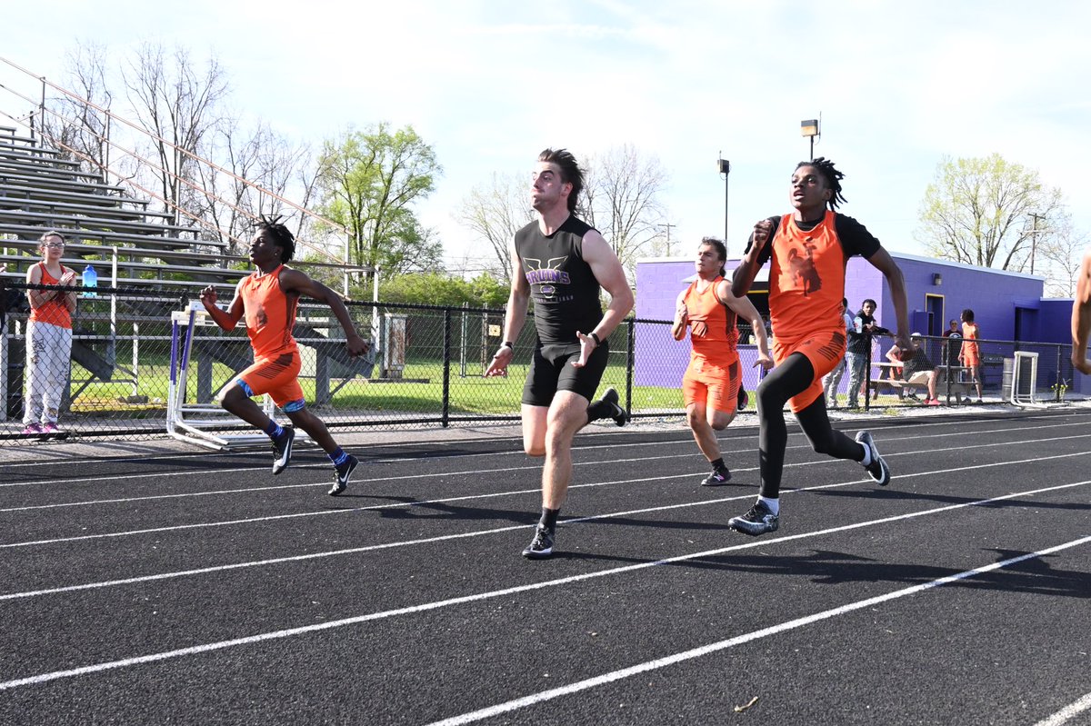 kylegabbert_'s tweet photo. Track season let's get it ⚡️ https://t.co/L6nbnTawkD