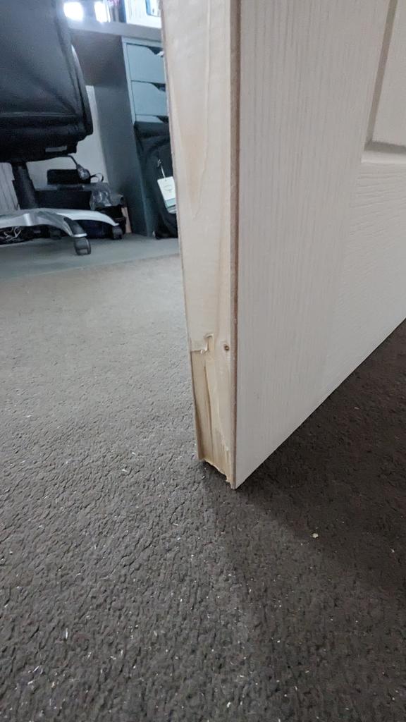 AdamCB2020's tweet photo. So update on @Checkatrade and the complaint, which has left us with broken door frames &amp; doors from a CheckATrade Tradesman. Been told we can't book a survey for another 2 weeks. So without doors &amp; ruined frames for nearly 5 weeks Disgusting. Thanks #CheckATrade #CowBoyBuilders https://t.co/EK72Lh2eOg