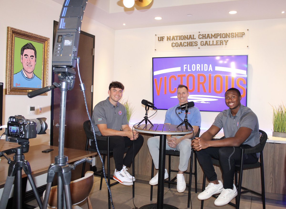 Such an incredible Q&A session with @GrahamMertz5 and @DerekLagway hosted by Gator Great @ChrisDoering ! 🐊 Thank you Florida Victorious members for your continued support to make awesome events like these happen🎉 Join today so you don’t miss out! 🔗in bio
