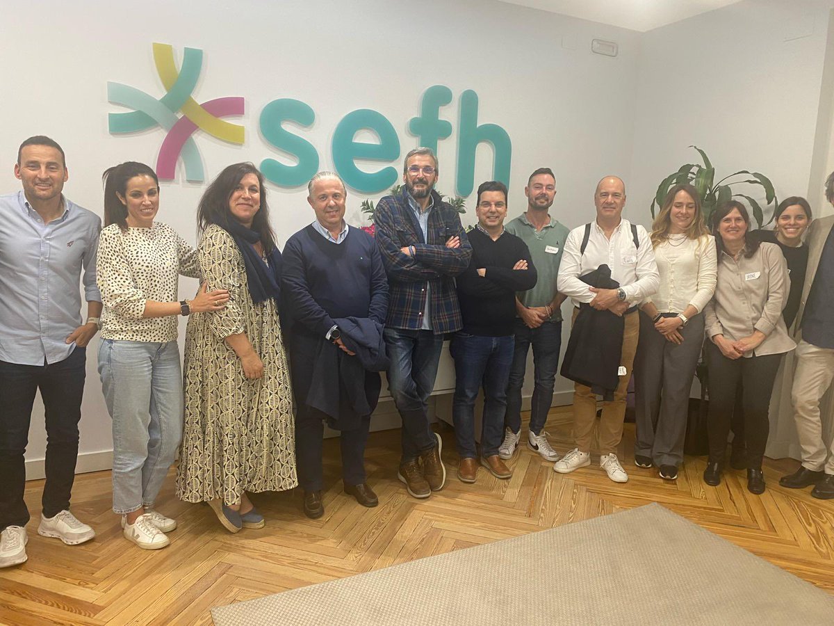 Reunidos hoy sede @sefh_ para analizar barreras y retos para implantación #CMO 📒 Mucha información útil 💡Grandes ideas ⚙️ Trabajo por hacer 😃 Toda la ilusión y ganas del mundo 🗓️ Primeros datos presentados en #aCadeMiO (7 junio) y pronto web proyecto Gracias colaboradores