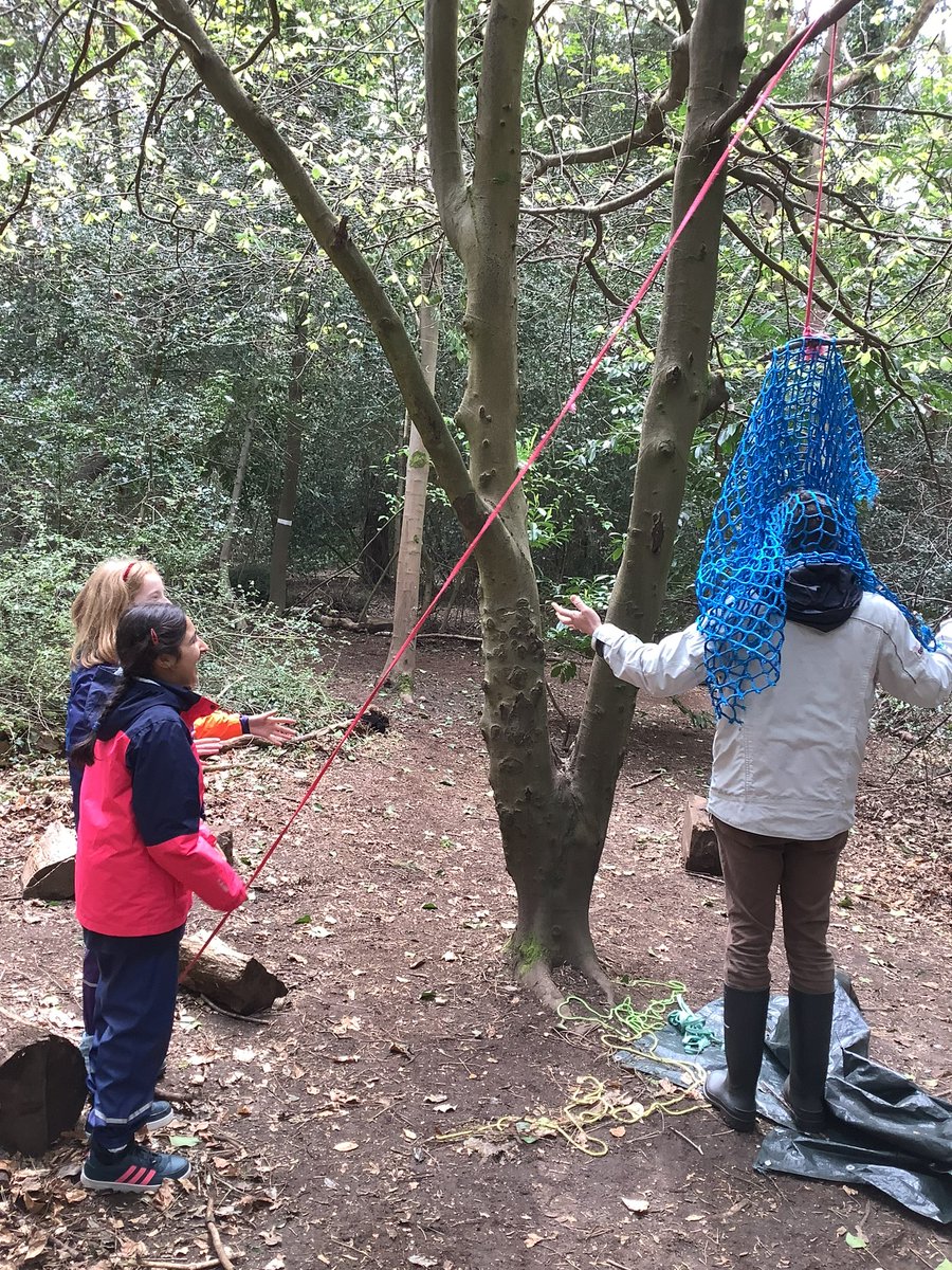 5P enjoyed making a trap to capture an unsuspecting Mr Morris! @TalbotHeathSch