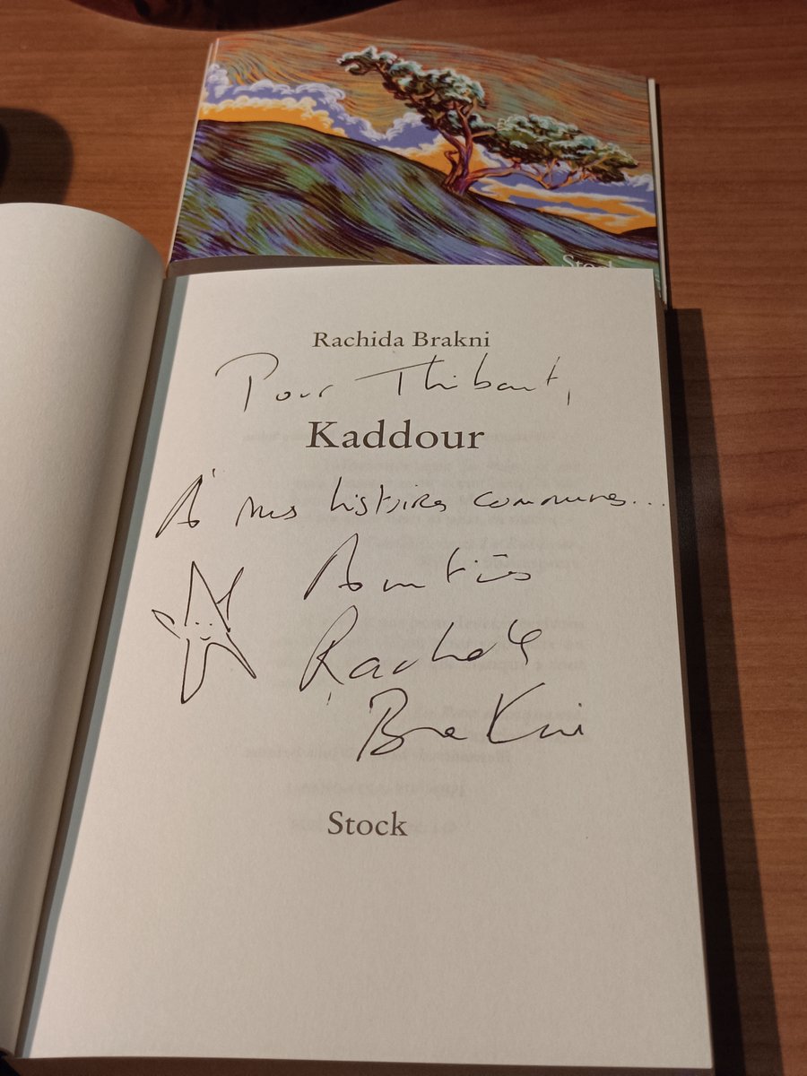 #FansDeCulture #lirenotremonde J'ai assisté au lancement de @strasbourg #Strasbourg #Capitalemondialedulivre @UNESCO_fr 2024 et j'ai notamment rencontré #RachidaBrakni à l'occasion de la sortie de son récit 'Kaddour' publié chez @EditionsStock qui rend hommage à son père😍