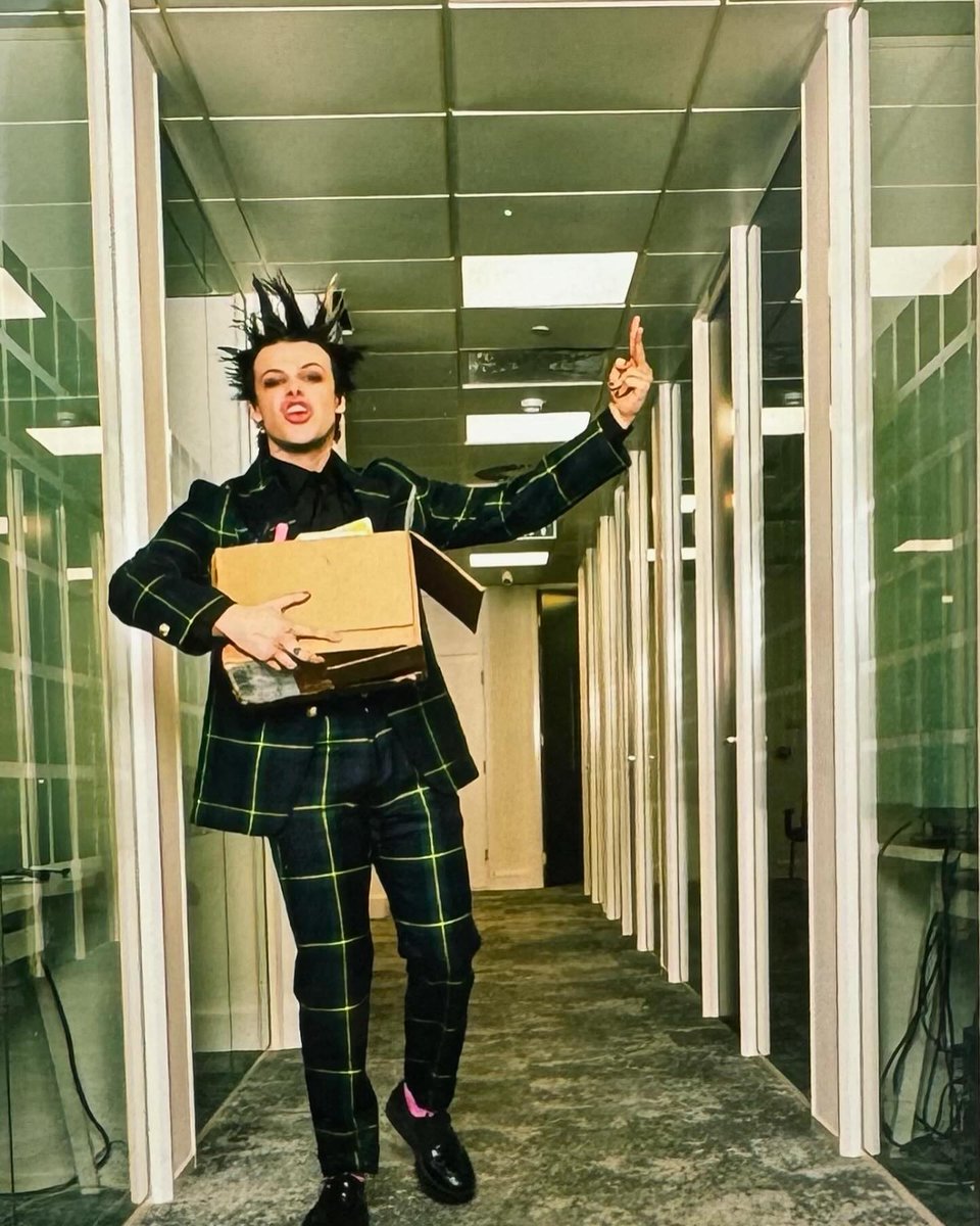 yungblud tweet picture