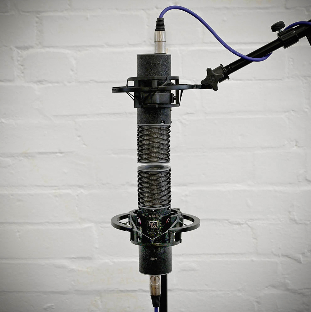 Aston_Mics's tweet photo. When captured and used carefully, stereo recordings can open up your mixes and be the difference between a good track and a great one ππ
Origin & Spirit now available as stereo pairs. Learn more: https://t.co/xNxiwmxif1
#astonmics #thepoweroftwo #astonorigin #astonspirit https://t.co/GgaIWs7nm3