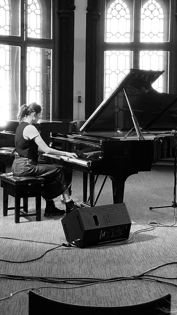 Mandy Malcomson tweet media