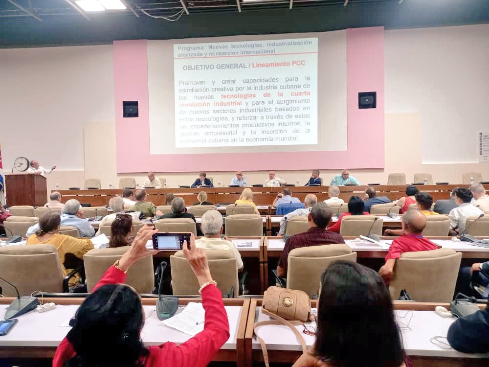 OsdeGEDIC's tweet photo. Diversos e importantes temas para los profesionales que integran el sector de la construccion son tratados desde la XIV Conferencia Científico Tecnica.
#ProyectandoElFuturo
#Fecons2024 https://t.co/0RXRN0koAP
