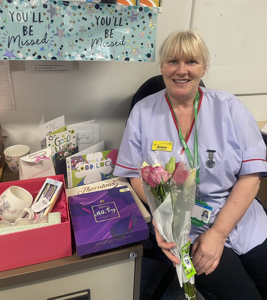 Sad to say goodbye to Deana today our lovely Macmillan support worker. Spoilt with so many gifts and cards from grateful patients and colleagues(So many more than just this photo!💙) You will be missed by @BHRUT_NHS and @BHR_ESCteam Good luck in your new job 🤩