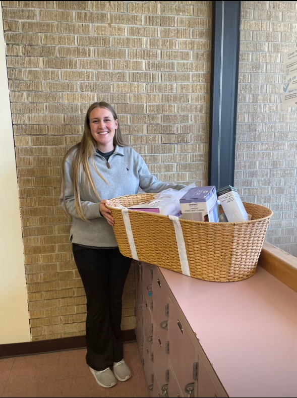 Recently, #SULC and @southernu_br welcomed Fund II Foundation and Internxl to campus to help support expectant mothers in the #SUBR ecosystem. On Tuesday, first year SULC student Victoria Aime was gifted one of the baskets after she finished her first final exams!