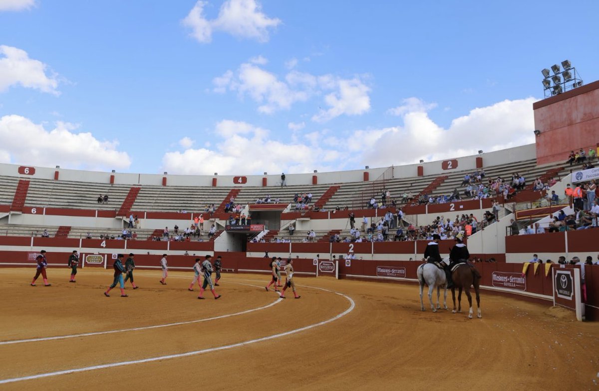 burladerotv's tweet photo. [🗞️ 𝗔𝗖𝗧𝗨𝗔𝗟𝗜𝗗𝗔𝗗]

Presentado el cartel de la alternativa de Curro Durán hijo

El diestro local será apadrinado por Talavante con Aguado como testigo en su alternativa en Utrera
https://t.co/EF3gSFpvg5 https://t.co/oNNDXNl32V